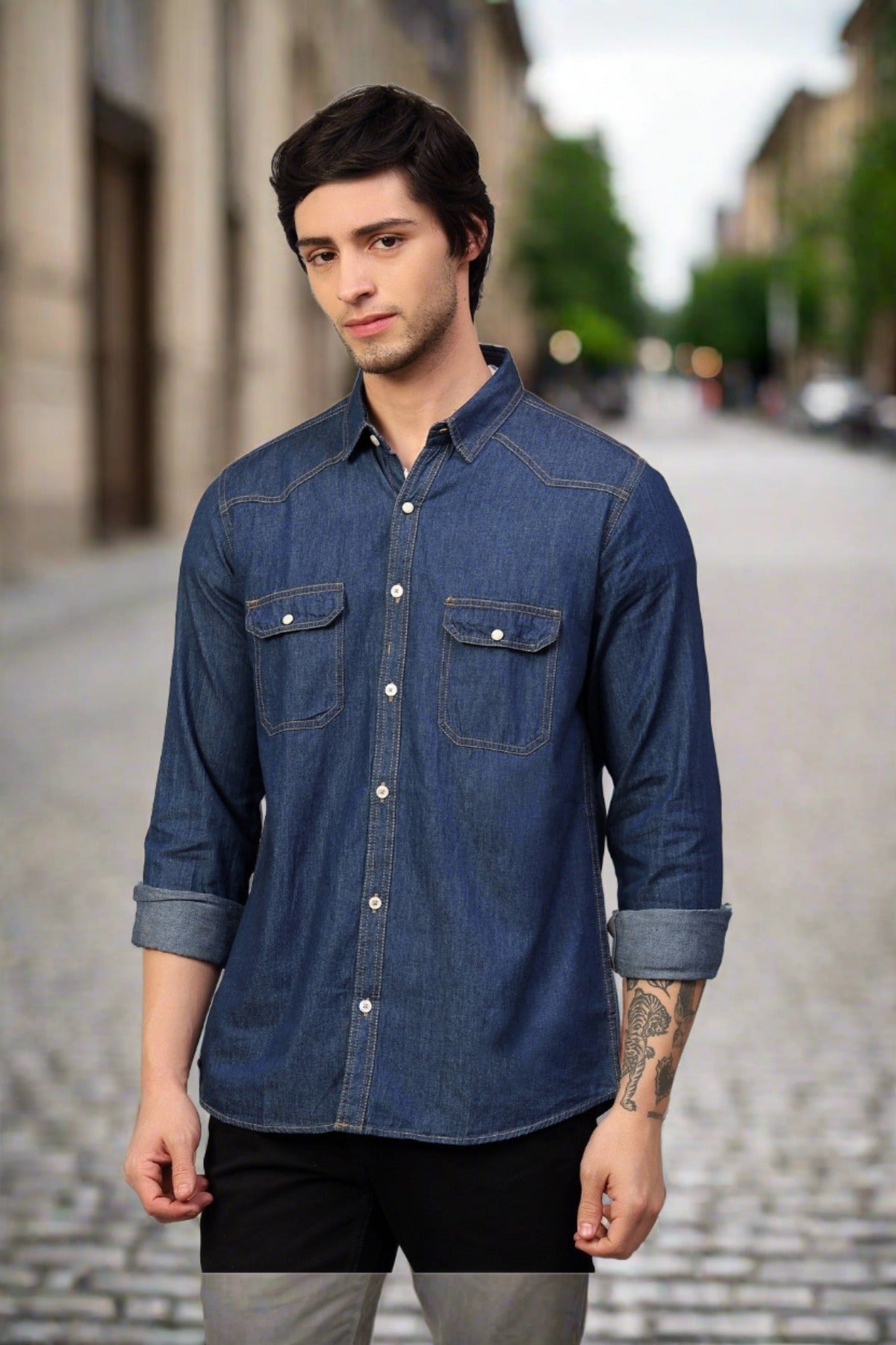 Men Blue Slim Fit Spread Collar Double Pocket Casual Denim Shirt