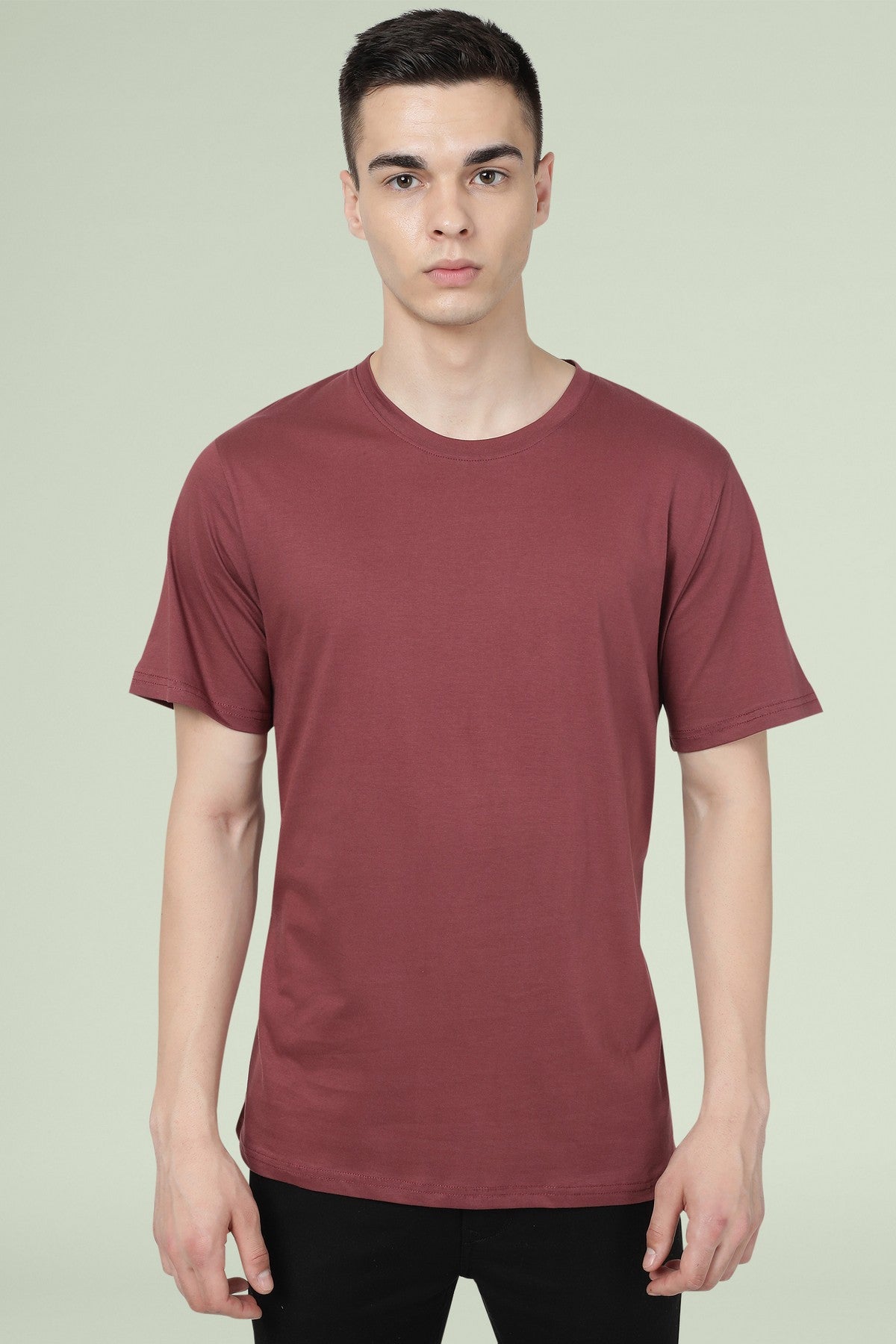 Burgundy Solid Men Half Sleeve Pure Cotton Round Neck T-Shirt