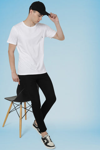 White Men Half Sleeve Pure Cotton Round Neck Solid T-Shirt